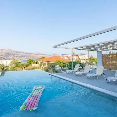 别墅 Amantia Kouvalata